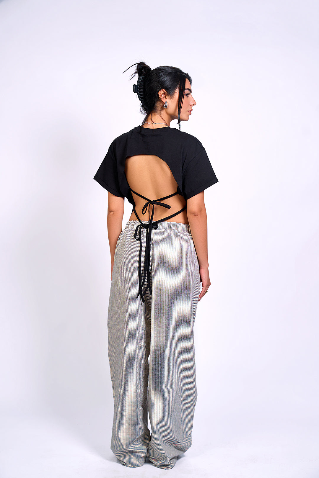 Box Cut Backless T-Shirt