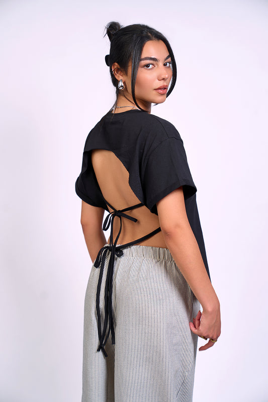 Box Cut Backless T-Shirt